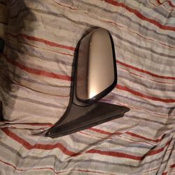 Right Side Mirror For A Honda Accord 2004