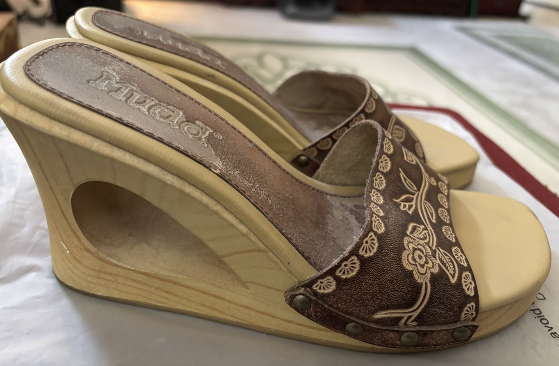 Women’s Size 7 Mudd Wedged Slip-on $6