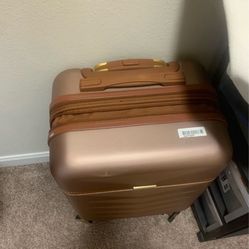 Selling Suit case