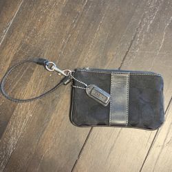 BLACK COACH WRISTLET