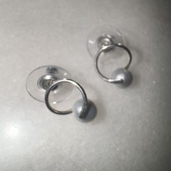 Little Twist Hoop Earrings 