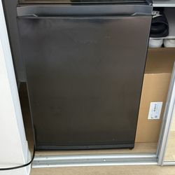 Hisense Mini Fridge 