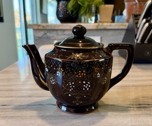 Vintage Made in Japan Floral Teapot – Dark Brown Ceramic with Gold Trim
