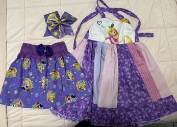 Rapunzel Dress, skirt, and cheer bow size 4