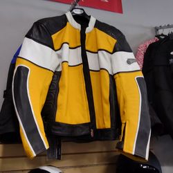Man's motorcycle leather jacket size 48 brand new high quality real leather last one we got