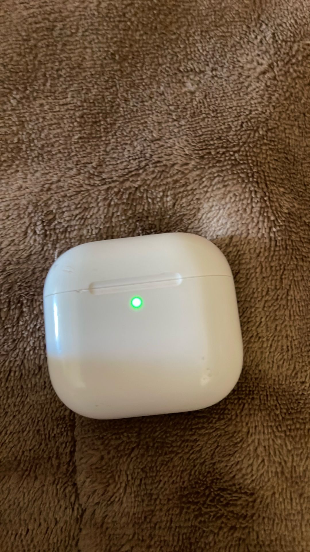 AirPods 4