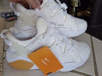RARE NEW NIKE SNEAKERS FROM KOREA