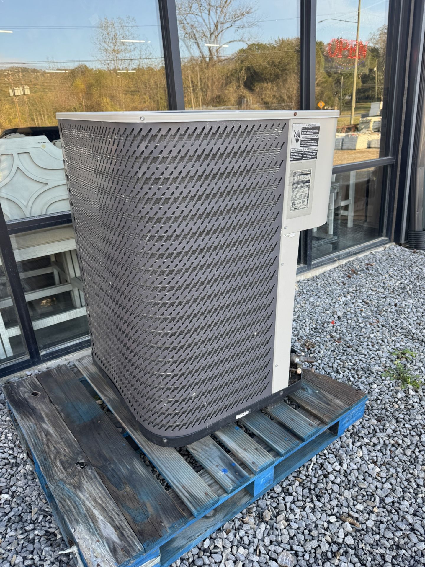 Air Conditioning Unit