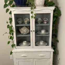 Contemporary Dining Room Hutch