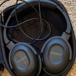 Headphones (Cygnett)- Noise Canceling 