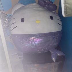 Hello Kitty Giant Squishmallow