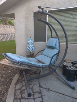 Chair - hanging and swings