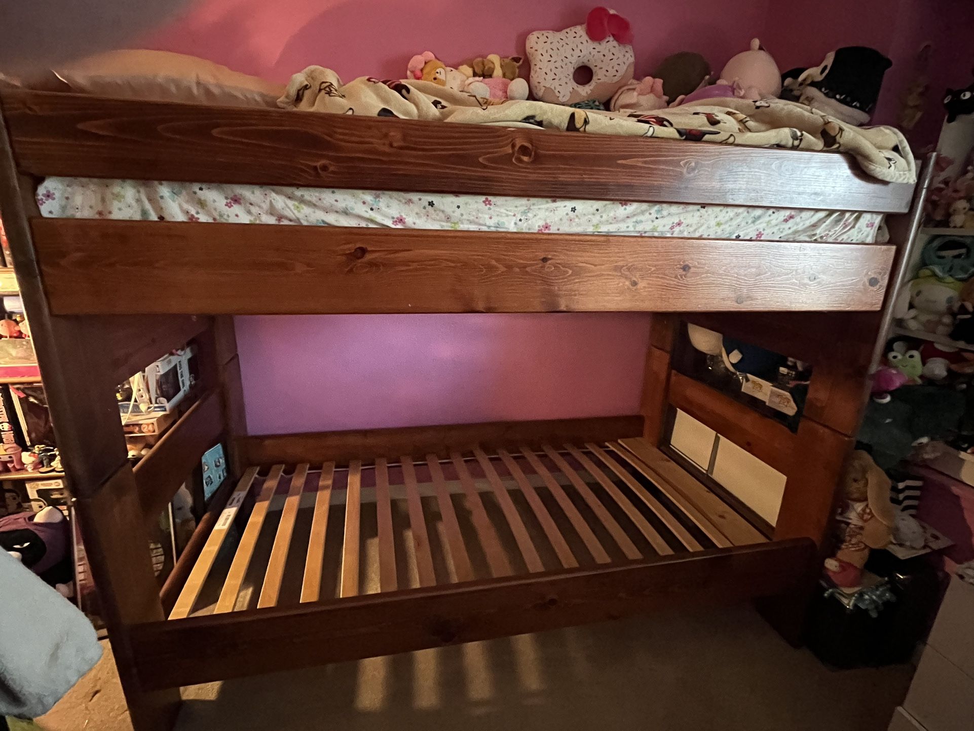 Solid wood Twin Bunk Bed