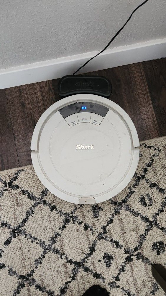 Shark Robotic Vacuum Cleaner