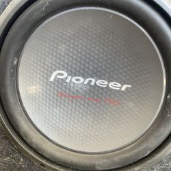 Pioneer Subwoofer With Box And Amplifier GM-D9601 