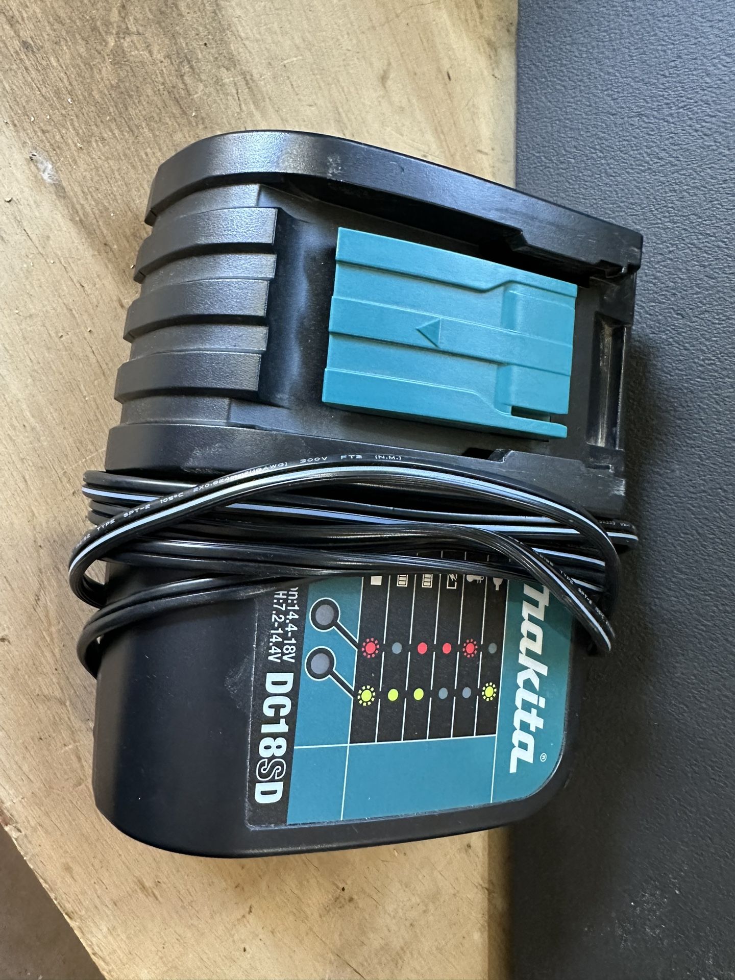MAKITA Rapid Optimum Charger