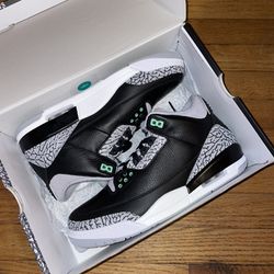 Air Jordan Retro 3 Glow Green Size 9