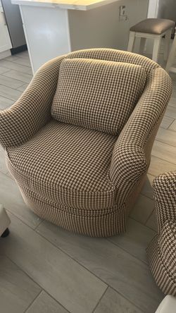 Living room 2 sofa chairs with foot stools, coffee table set