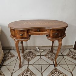 Beautiful Antique kidney shape table