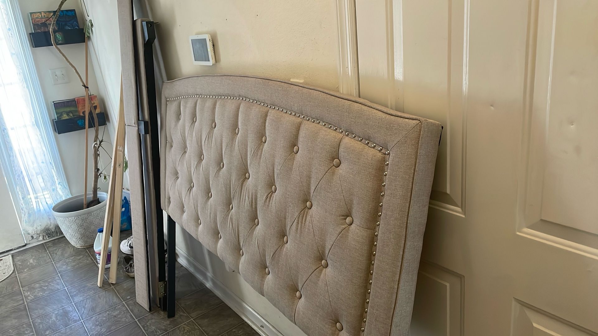 Queen Headboard W/Support Beans