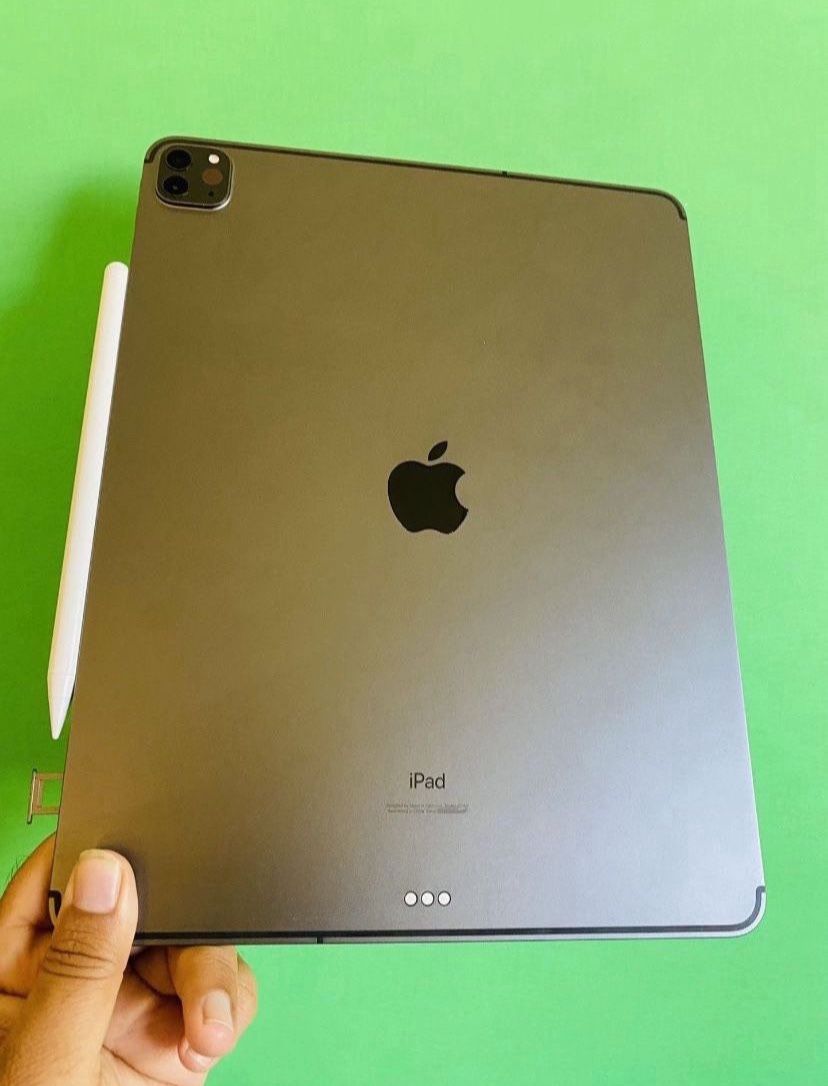 128GB Apple IPad Pro 12.9” 4th Generation (2020 Model/ Face