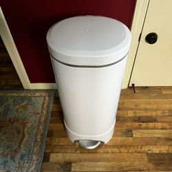 Munchkin Diaper Pail 