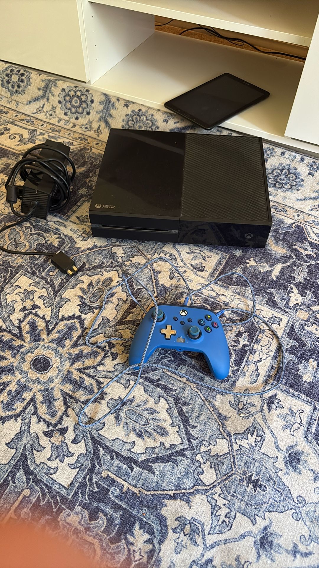 Xbox 1 With Controller