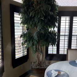 7 Ft Faux Tree 