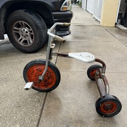 Angelus Tricycle