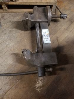 Monster railroad vise