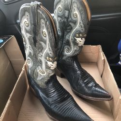 Used  Leather Boots Sz 8.5 . Color Cognac 