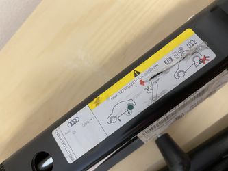 Complete emergency tire jack for a 2009-2017 Audi Q5 and Q7.