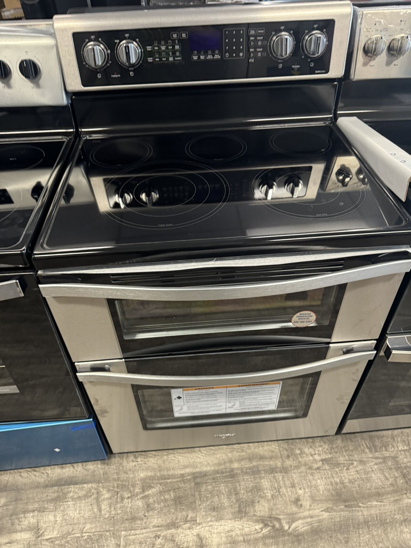 6.7 cu Ft Electric Double Oven 