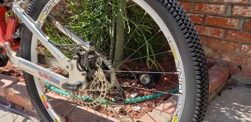HARO MX2 6061 Aluminum Downhill Bike/ Hybrid for Sale in San HARO MX2 6061 Aluminum Downhill Bike/ Hybrid for Sale in San