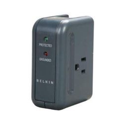 New Belkin Travel Surge Protector with Hidden Swivel Plug F9H220-TVL + kensington video chat light + notebook carry case + notebook steel cable lock