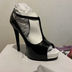 Black White Heel 