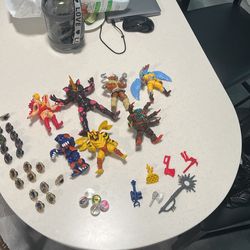 Power Rangers 1993 And 1994  Lot 9 Figures 8 accessories 19 Pins 5 Marbles 