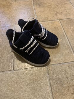 Adidas Tubular shoes