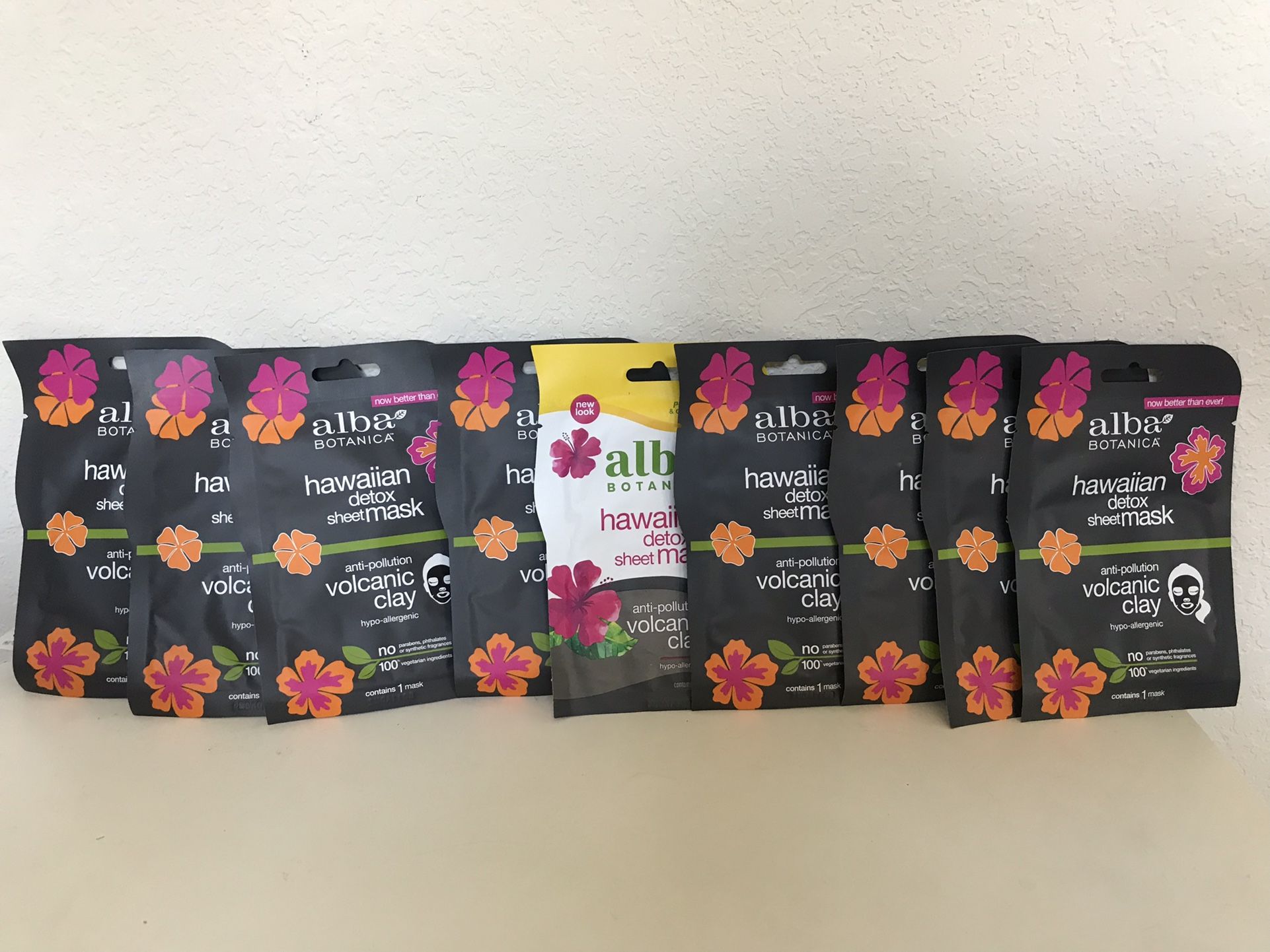 Alba Botanical Hawaiian Detox Sheet Face Mask