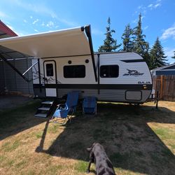 2023, 20 foot Jayco trailer for sale
