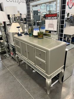 Two piece sideboard and mirror set