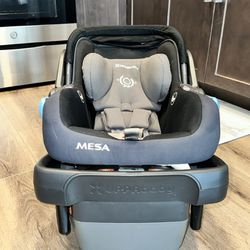Uppababy Mesa Infant Car seat - Gently used