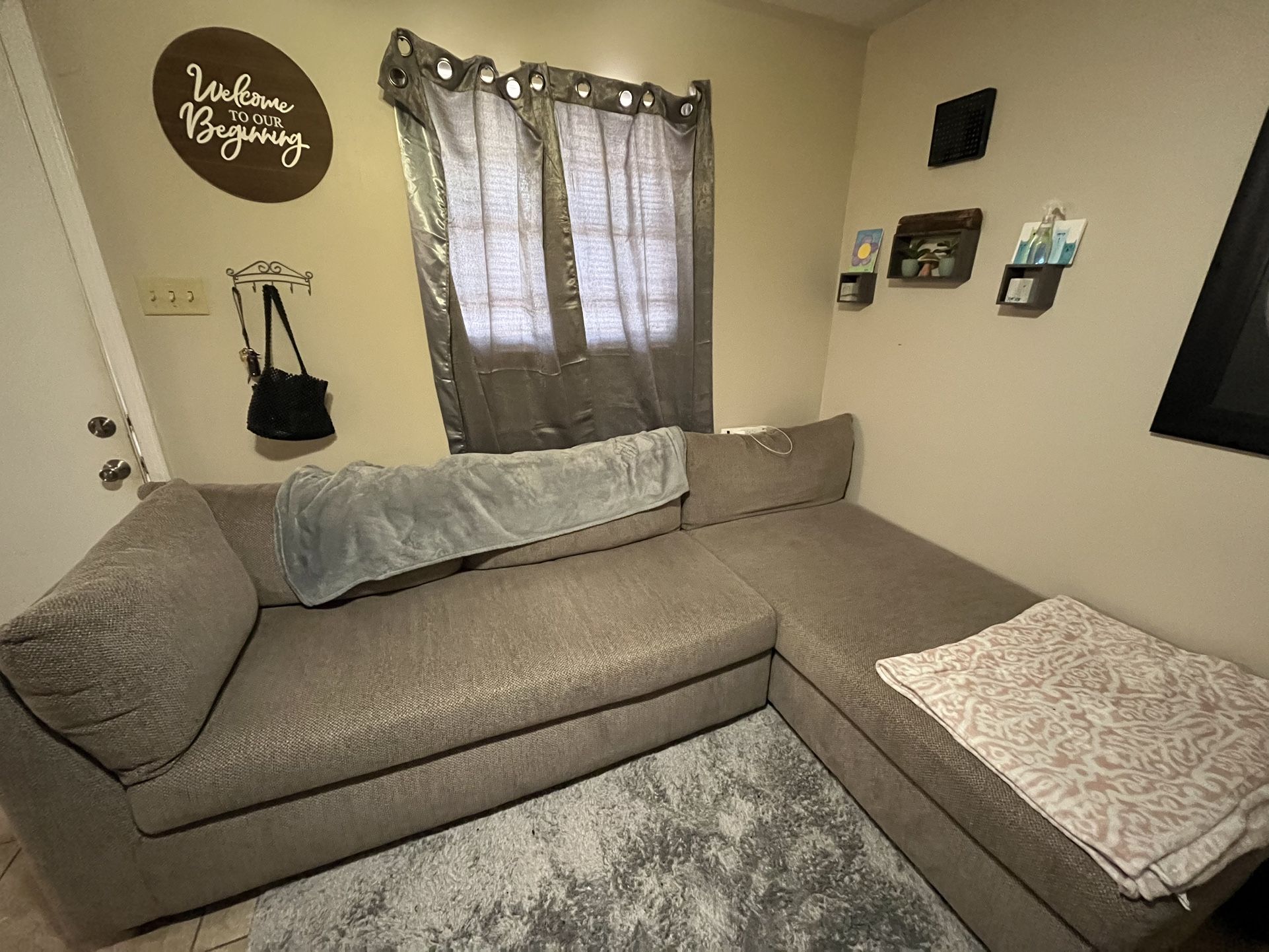 Modular 3-Piece Sectional Couch