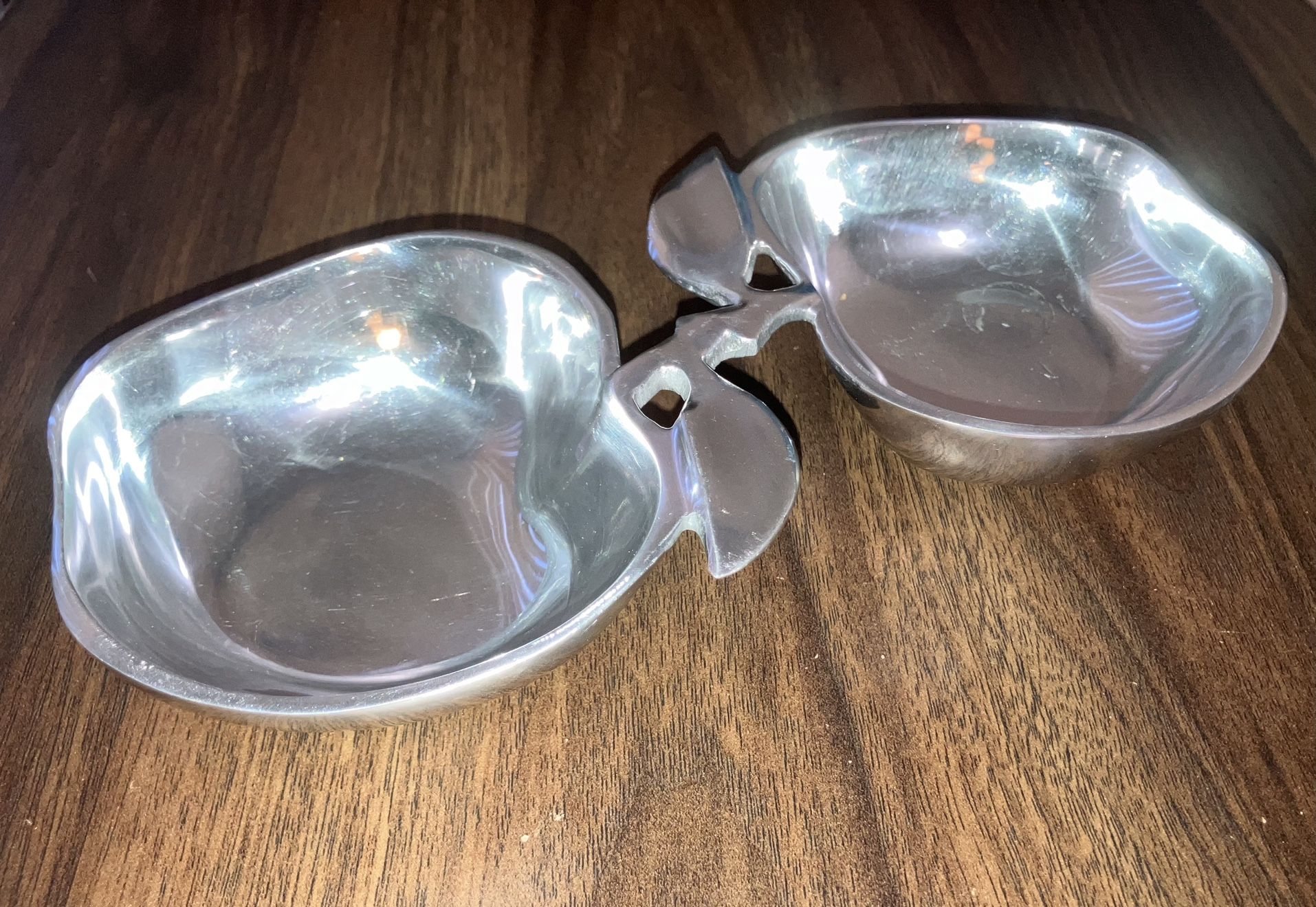 Rare Apple Bowl Lunares San Francisco Silver Metal double bowl