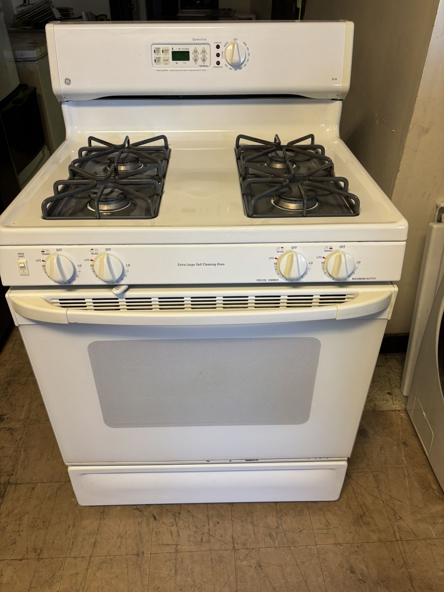 GE Gas Stove 4 Burners