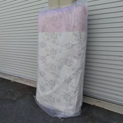   Mattresses: twin, full , queen regular ,  Colchon Nuevo Colchones plush or pillow top available cAma bed mattress 