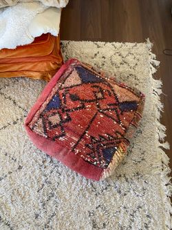 Vintage Moroccan Kilim Pouf – Handmade Boho Ottoman meditation cushion
