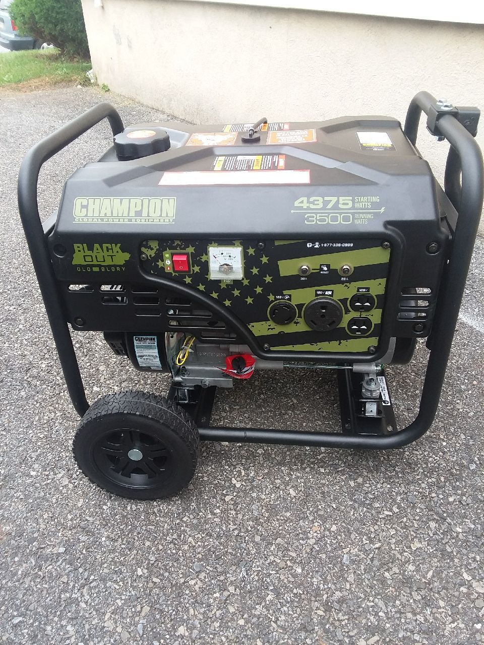 BRAND NEW ! CHAMPION BLACKOUT OLD GLORY GENERATOR. PLUS CORD !!