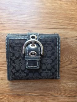 Coach Signature Canvas Bifold Wallet