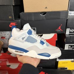 2024 Jordan Military Blue 4s size 10.5 VNDS 